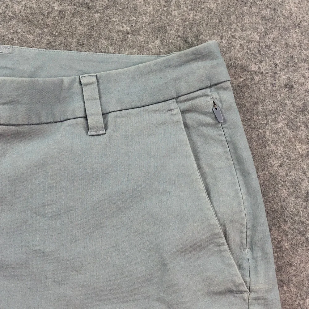 Lululemon Mens Commission Shorts 34x7 Light Blue Regular Fit Athletic Chino